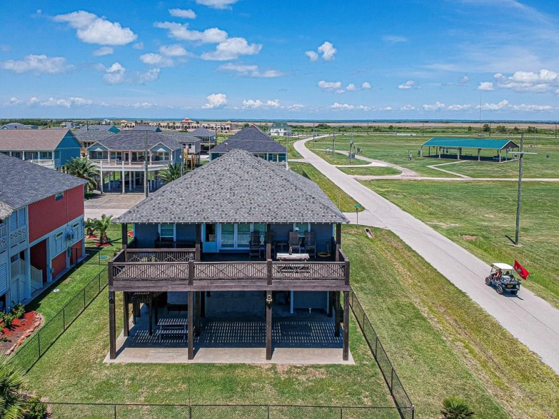 2298 E Crab, Crystal Beach, Texas 77650, 3 Bedrooms Bedrooms, ,2 BathroomsBathrooms,Home,For sale,Crab,20220855