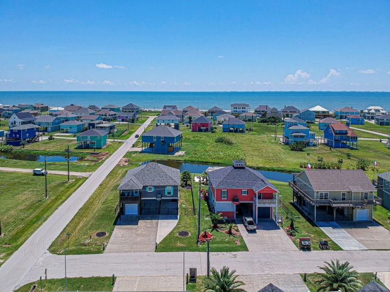 2298 E Crab, Crystal Beach, Texas 77650, 3 Bedrooms Bedrooms, ,2 BathroomsBathrooms,Home,For sale,Crab,20220855