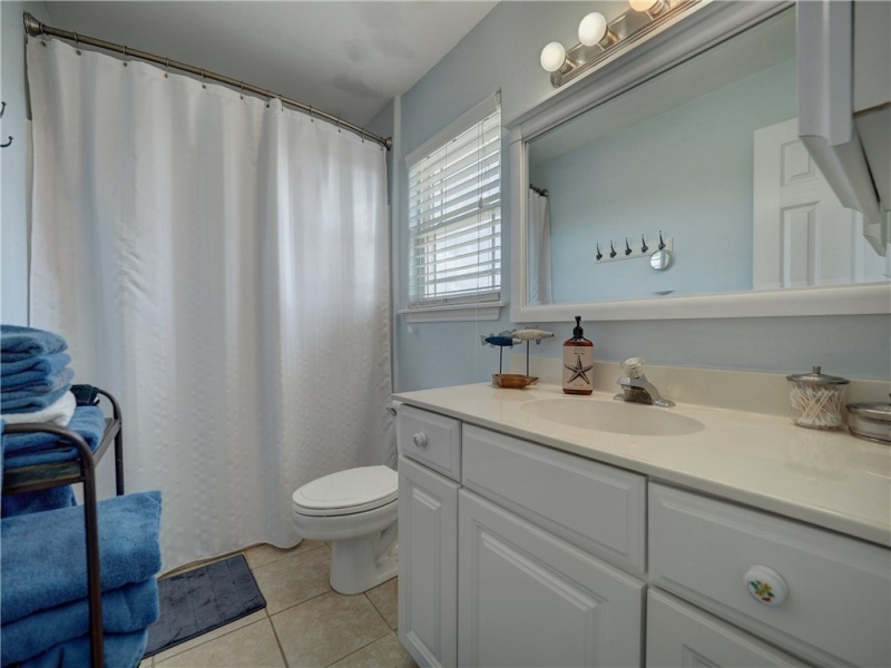 4041 Laguna Shores, Corpus Christi, Texas 78418, 3 Bedrooms Bedrooms, ,1 BathroomBathrooms,Home,For sale,Laguna Shores,399021