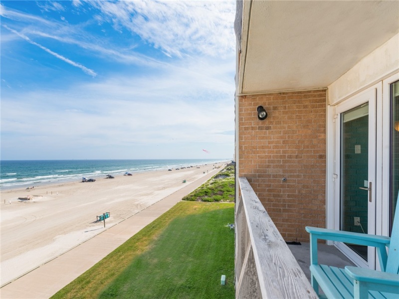 Amazing Beach Views from Your Balcony