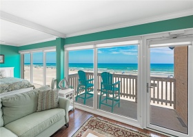 Beautiful Beach Views - Pull Down Shades - So Peaceful - No Stress Here...