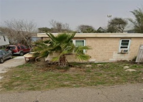 409 E Oaks Avenue, Port Aransas, Texas 78373, 1 Bedroom Bedrooms, ,1 BathroomBathrooms,Home,For sale,Oaks,416741