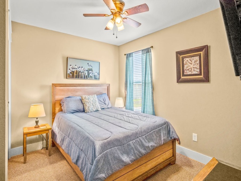 423 S 7th Street, Port Aransas, Texas 78373, 3 Bedrooms Bedrooms, ,2 BathroomsBathrooms,Home,For sale,7th,417895
