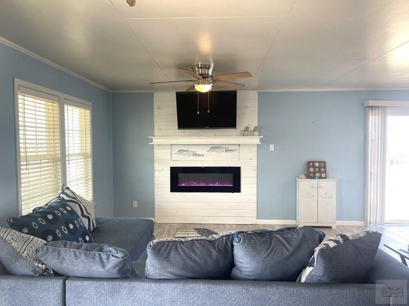968 Surfview, Crystal Beach, Texas 77650, 4 Bedrooms Bedrooms, ,2 BathroomsBathrooms,Home,For sale,Surfview,20230396