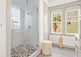 Master Bath with dual shower heads