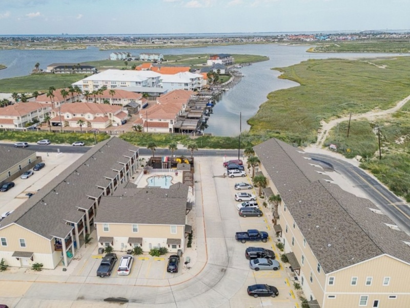 14916 Packery View, Corpus Christi, Texas 78418, 6 Bedrooms Bedrooms, ,4 BathroomsBathrooms,Townhouse,For sale,Packery View,419996