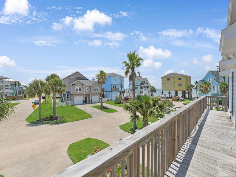 3730 Laguna Drive, Galveston, Texas 77554, 3 Bedrooms Bedrooms, ,2.5 BathroomsBathrooms,Home,For sale,Laguna Drive,20230531