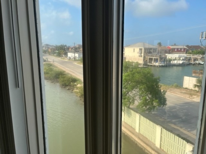 401 Island Ave., Port Isabel, Texas 78578, 2 Bedrooms Bedrooms, ,1 BathroomBathrooms,Condo,For sale,Oyster Cove,Island Ave.,97574