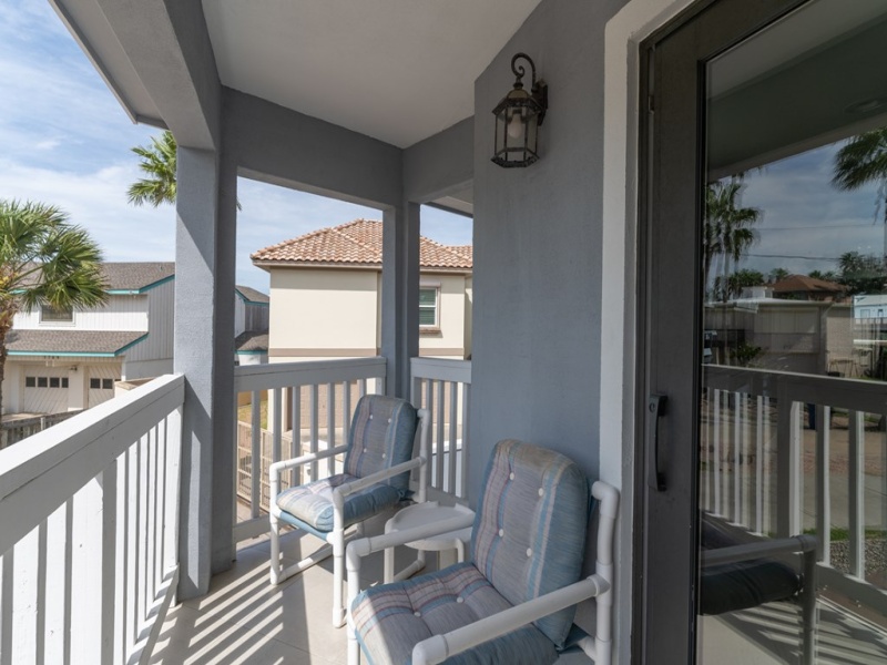 Upstairs Balcony overlooking Circe Circle