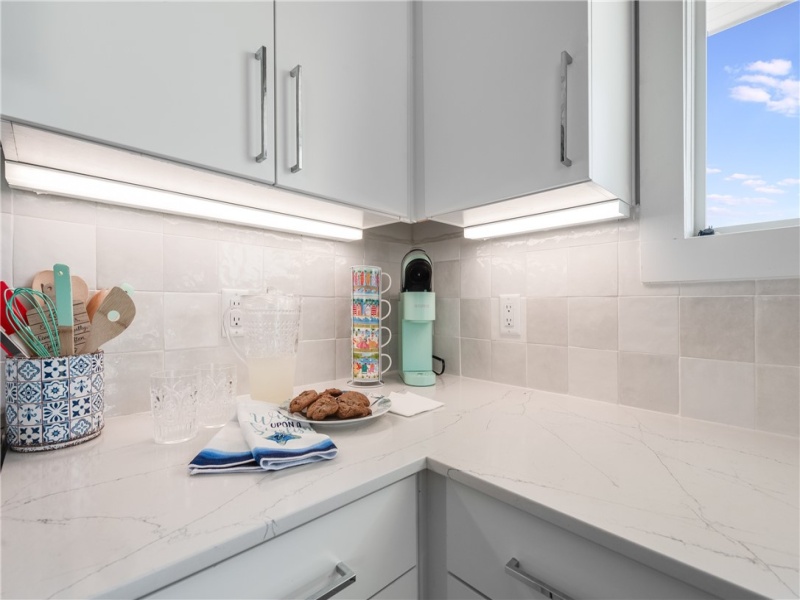 kitchen under counter lights
