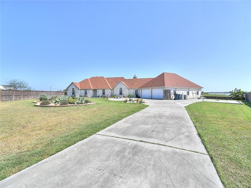 3542 Armitage Drive, Corpus Christi, Texas 78418, 4 Bedrooms Bedrooms, ,4 BathroomsBathrooms,Home,For sale,Armitage,421483