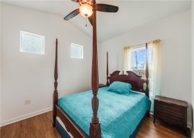 325 S Tenth Street, Port Aransas, Texas 78373, 2 Bedrooms Bedrooms, ,2 BathroomsBathrooms,Home,For sale,Tenth,421679