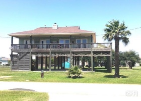 878 Gulfview, Crystal Beach, Texas 77650, 3 Bedrooms Bedrooms, ,2 BathroomsBathrooms,Home,For sale,Gulfview,20230635