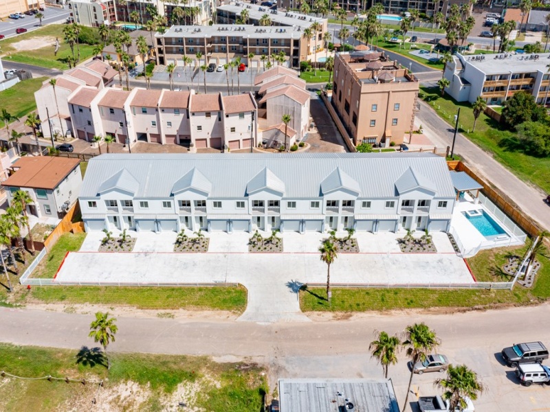 109 E Parade Dr., South Padre Island, Texas 78597, 2 Bedrooms Bedrooms, ,2 BathroomsBathrooms,Condo,For sale,Horizon at Padre,Parade Dr.,97716