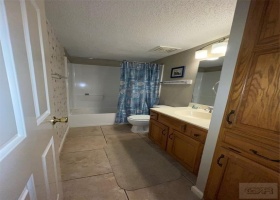 11E Dana Drive, Galveston, Texas 77554, 2 Bedrooms Bedrooms, ,1 BathroomBathrooms,Condo,For sale,Pirates Cove Tw,Dana Drive,20230679