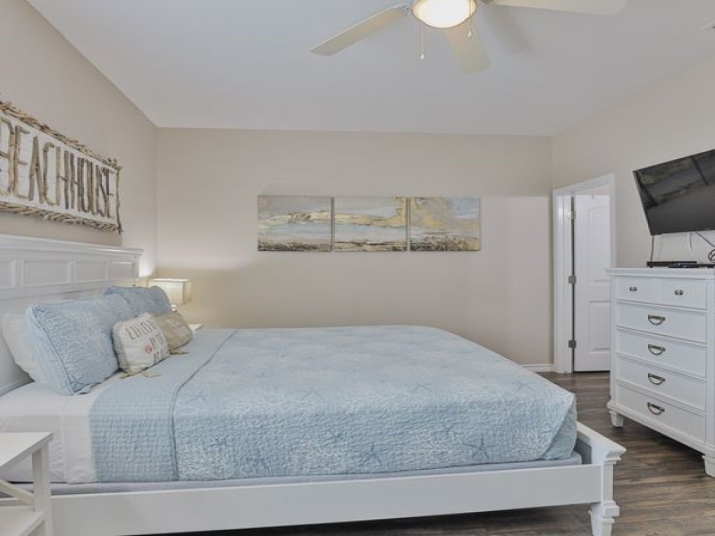 Upstairs King size bedroom has attached bath.