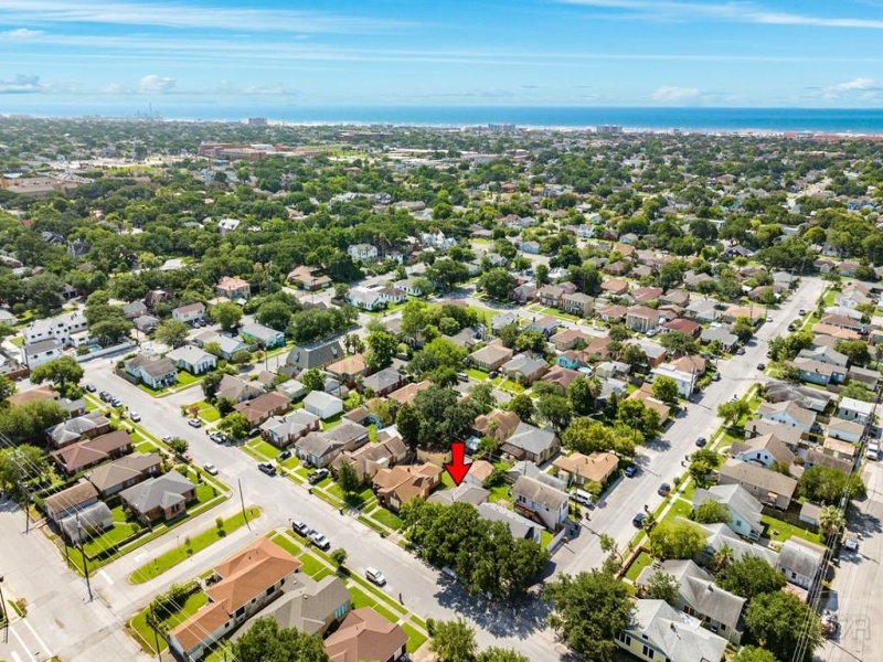 4917 Austin Drive, Galveston, Texas 77551, 2 Bedrooms Bedrooms, ,1 BathroomBathrooms,Home,For sale,Austin Drive,20230558