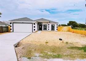 842 Utica Street, Corpus Christi, Texas 78418, 4 Bedrooms Bedrooms, ,2 BathroomsBathrooms,Home,For sale,Utica,426125