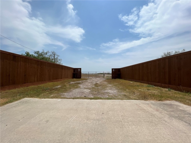 2217 Laguna Shores, Corpus Christi, Texas 78418, ,Land,For sale,Laguna Shores,426250