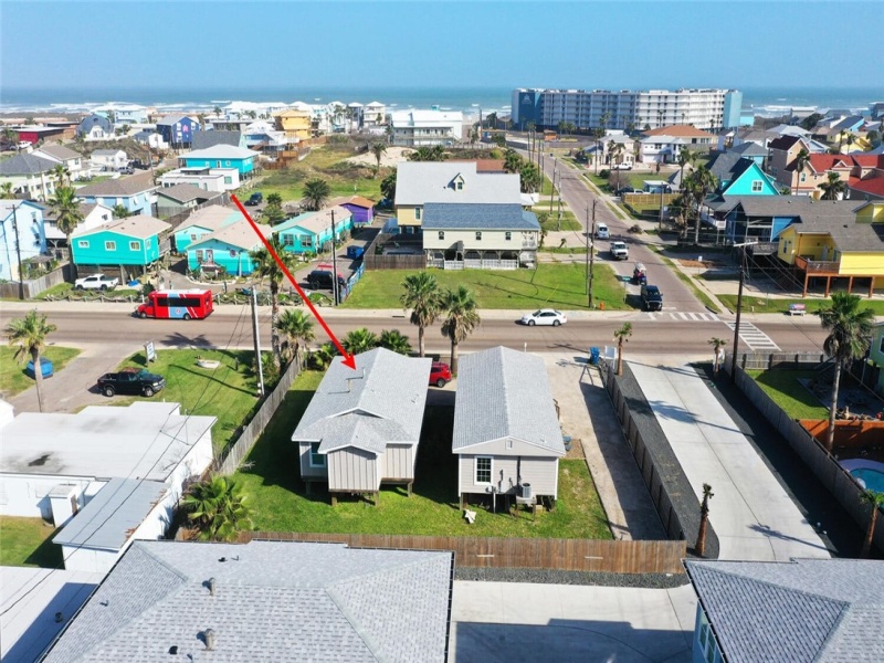 1618 S 11th Street, Port Aransas, Texas 78373, 4 Bedrooms Bedrooms, ,3 BathroomsBathrooms,Home,For sale,11th,426752