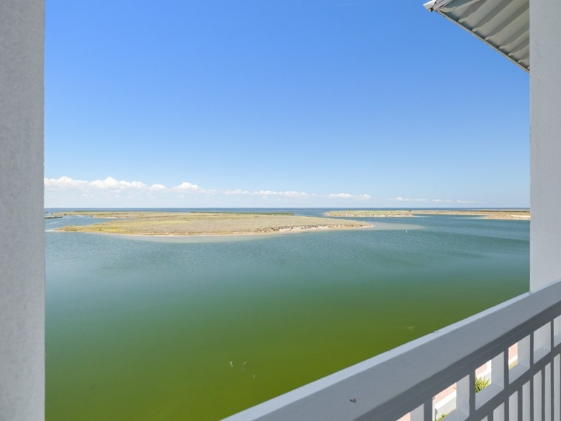 8415 Water St., South Padre Island, Texas 78597, 4 Bedrooms Bedrooms, ,6 BathroomsBathrooms,Townhouse,For sale,The Shores-Marina Village,Water St.,98952