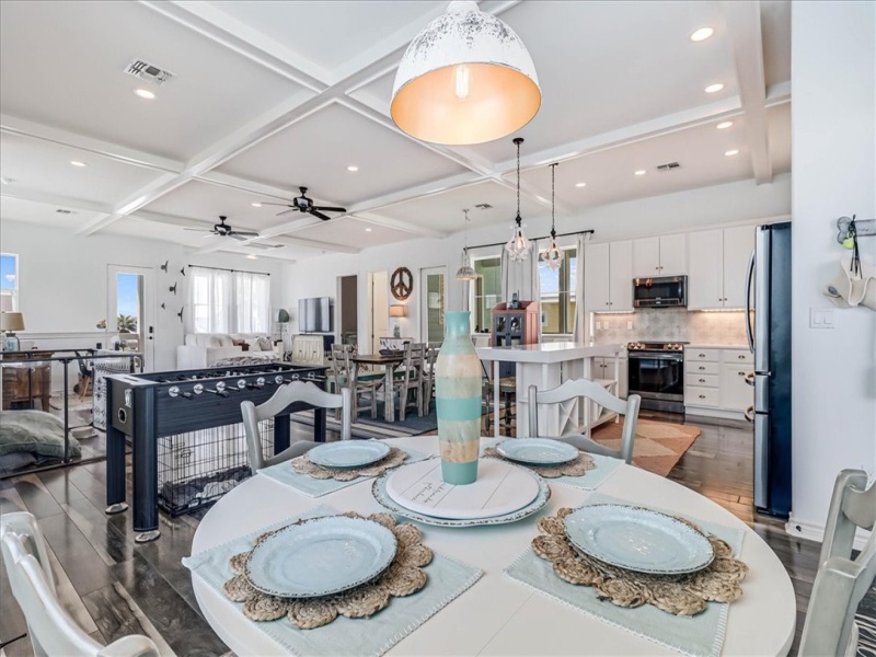 203 Royal Dunes Circle, Port Aransas, Texas 78373, 5 Bedrooms Bedrooms, ,4 BathroomsBathrooms,Home,For sale,Royal Dunes Circle,426812
