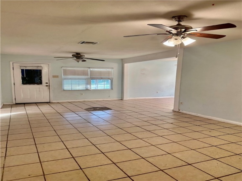 447 Glenoak Drive, Corpus Christi, Texas 78418, 3 Bedrooms Bedrooms, ,2 BathroomsBathrooms,Home,For sale,Glenoak,427337