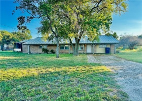 447 Glenoak Drive, Corpus Christi, Texas 78418, 3 Bedrooms Bedrooms, ,2 BathroomsBathrooms,Home,For sale,Glenoak,427337