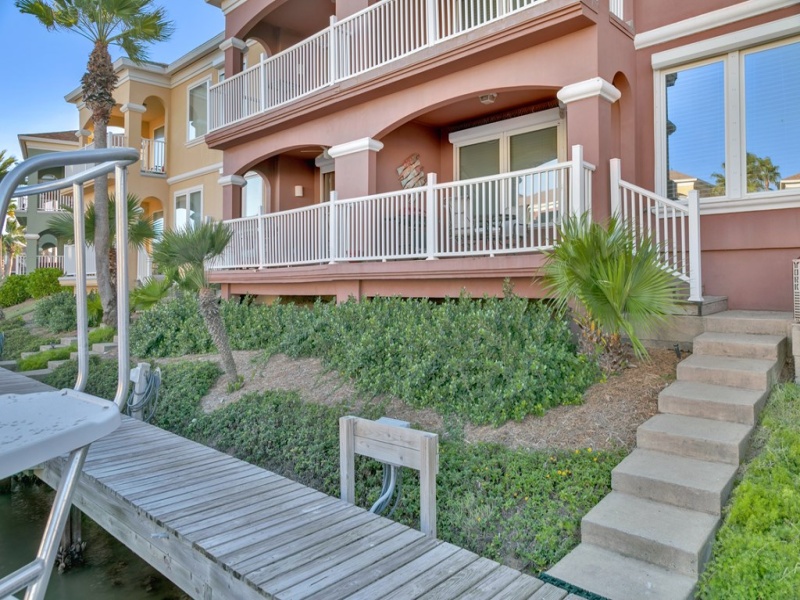 7 Harbor Point, Laguna Vista, Texas 78578, 3 Bedrooms Bedrooms, ,2 BathroomsBathrooms,Townhouse,For sale,Harbor Point,99018