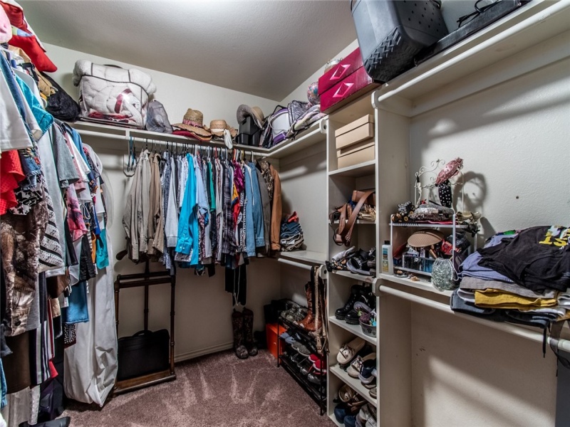 closet to main bedroom