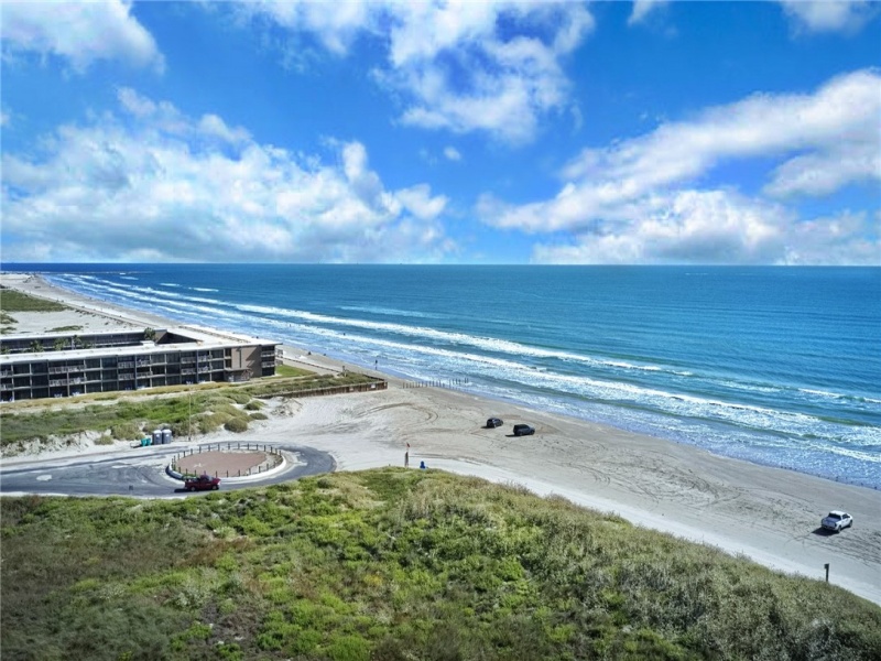 14001 Fortuna Bay Drive, Corpus Christi, Texas 78418, 3 Bedrooms Bedrooms, ,2 BathroomsBathrooms,Townhouse,For sale,Fortuna Bay,427713