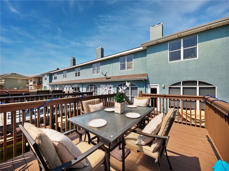 14001 Fortuna Bay Drive, Corpus Christi, Texas 78418, 3 Bedrooms Bedrooms, ,2 BathroomsBathrooms,Townhouse,For sale,Fortuna Bay,427713