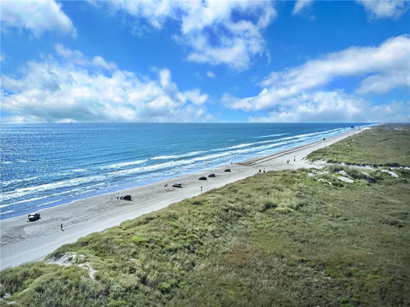 14001 Fortuna Bay Drive, Corpus Christi, Texas 78418, 3 Bedrooms Bedrooms, ,2 BathroomsBathrooms,Townhouse,For sale,Fortuna Bay,427713
