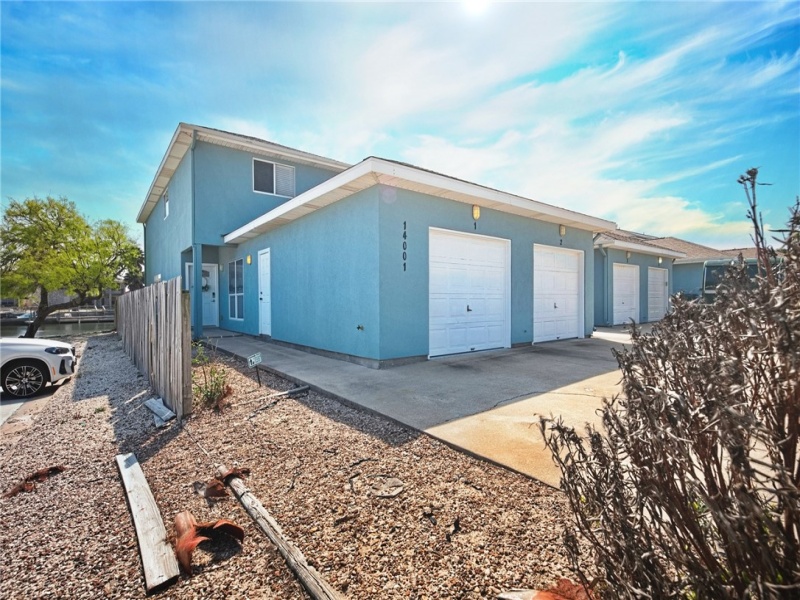 14001 Fortuna Bay Drive, Corpus Christi, Texas 78418, 3 Bedrooms Bedrooms, ,2 BathroomsBathrooms,Townhouse,For sale,Fortuna Bay,427713