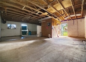 Indoor barn