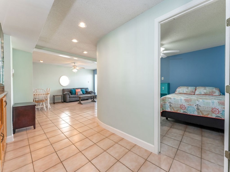 6201 Padre Blvd., South Padre Island, Texas 78597, 2 Bedrooms Bedrooms, ,2 BathroomsBathrooms,Condo,For sale,South Padre Marina,Padre Blvd.,100094