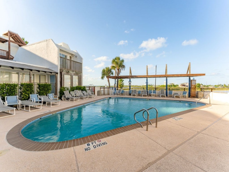 6201 Padre Blvd., South Padre Island, Texas 78597, 2 Bedrooms Bedrooms, ,2 BathroomsBathrooms,Condo,For sale,South Padre Marina,Padre Blvd.,100094