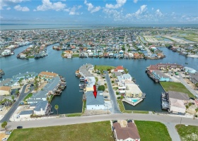 15425 Grass Cay Court, Corpus Christi, Texas 78418, 3 Bedrooms Bedrooms, ,3 BathroomsBathrooms,Condo,For sale,Grass Cay,428246