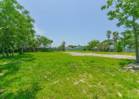 5721 S 1/2, Galveston, Texas 77551, ,Land,For sale,S 1/2,20231817