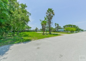 5721 S 1/2, Galveston, Texas 77551, ,Land,For sale,S 1/2,20231817