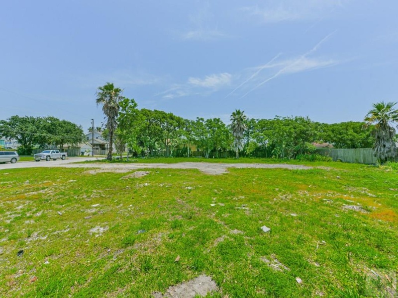 5721 S 1/2, Galveston, Texas 77551, ,Land,For sale,S 1/2,20231817