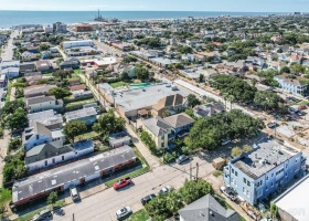 2217 Ave N, Galveston, Texas 77550, 3 Bedrooms Bedrooms, ,1 BathroomBathrooms,Home,For sale,Ave N,20231820