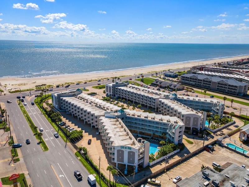 6102 Seawall Blvd, Galveston, Texas 77551, 1 Bedroom Bedrooms, ,1 BathroomBathrooms,Condo,For sale,Casa Del Mar,Seawall Blvd,20231819