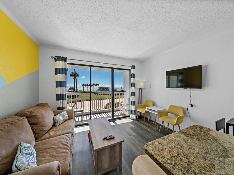 6102 Seawall Blvd, Galveston, Texas 77551, 1 Bedroom Bedrooms, ,1 BathroomBathrooms,Condo,For sale,Casa Del Mar,Seawall Blvd,20231819