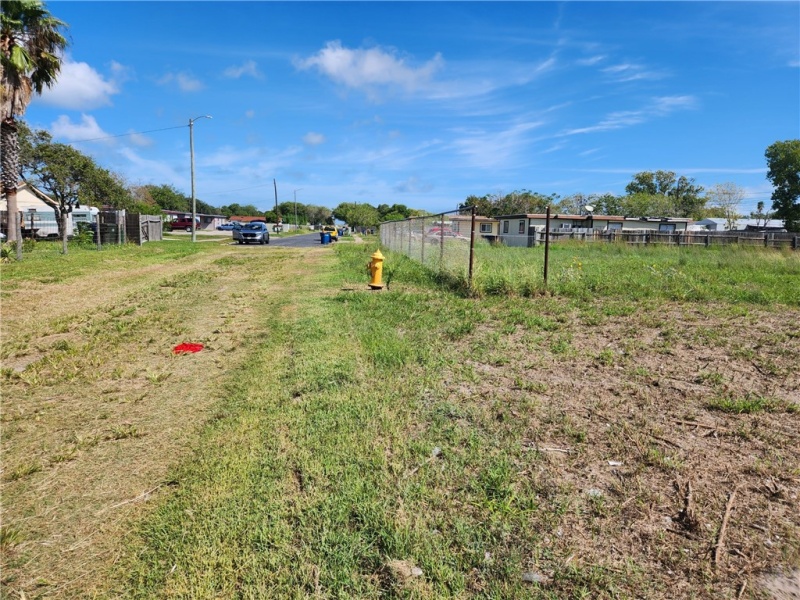 945 Mcdonald Street, Corpus Christi, Texas 78418, ,Land,For sale,Mcdonald,428457