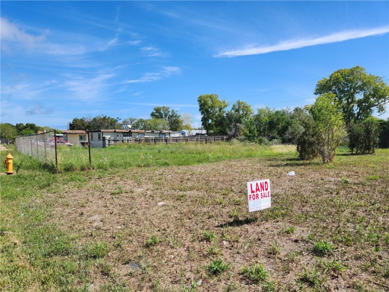 945 Mcdonald Street, Corpus Christi, Texas 78418, ,Land,For sale,Mcdonald,428457