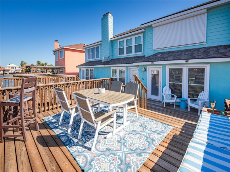 Deck has plenty of room and seating for guests.